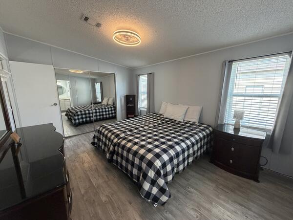 56 Greenview Drive a Winter Haven, FL Mobile or Manufactured Home for Sale